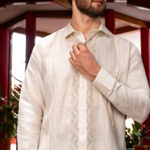 Guayabera  puntada plumilla